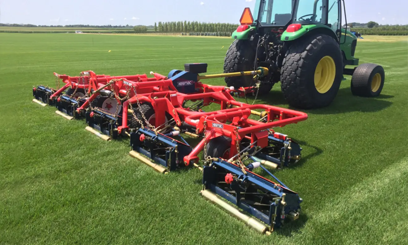 Floating-Head-Fairway-Mower Brouwer Kesmac (floating deck, fairway)